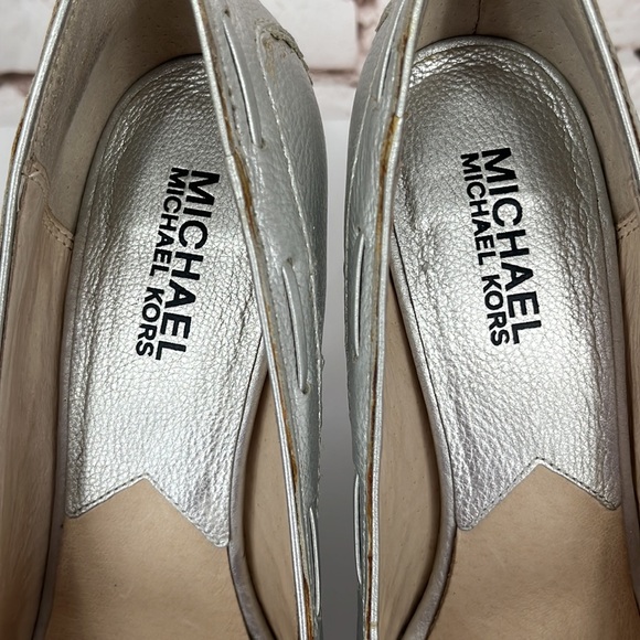 MICHAEL Kors “Lolita” Peep Toe Platforms, Size 6.5 - Picture 5 of 7
